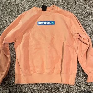 Nike peach colored Sweatshirt